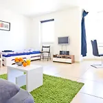 Apartmentwohnungen הייליגנהאוס