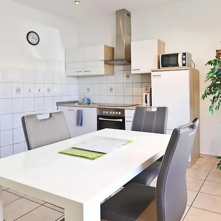 Lägenhet Apartmentwohnungen Heiligenhaus